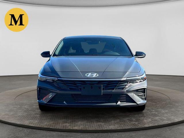 2025 Hyundai Elantra SEL - Photo 12