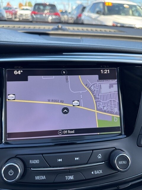 2020 Buick Envision Premium II photo 2