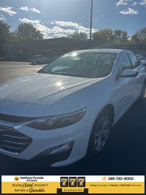 2023 Chevrolet Malibu 1LT photo 3