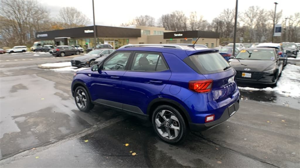 Certified 2024 Hyundai Venue SEL SUV