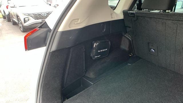 2024 Nissan Rogue SV - Photo 23