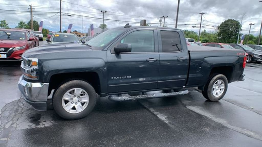 Used 2018 Chevrolet Silverado 1500 LT w/1LT Truck Double Cab
