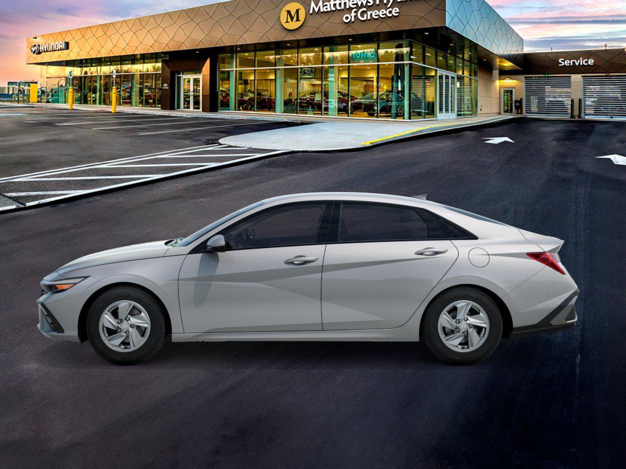 2025 Hyundai Elantra SE photo 3