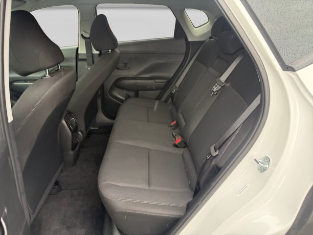 Additional photo of vehicle.