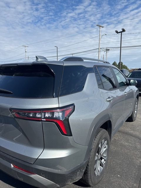 2025 Chevrolet Equinox LT - Photo 9