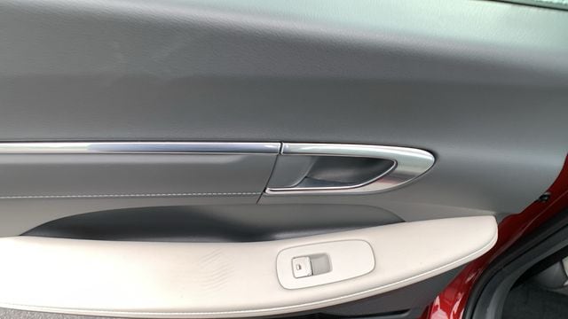 2023 Hyundai Sonata Limited - Photo 19