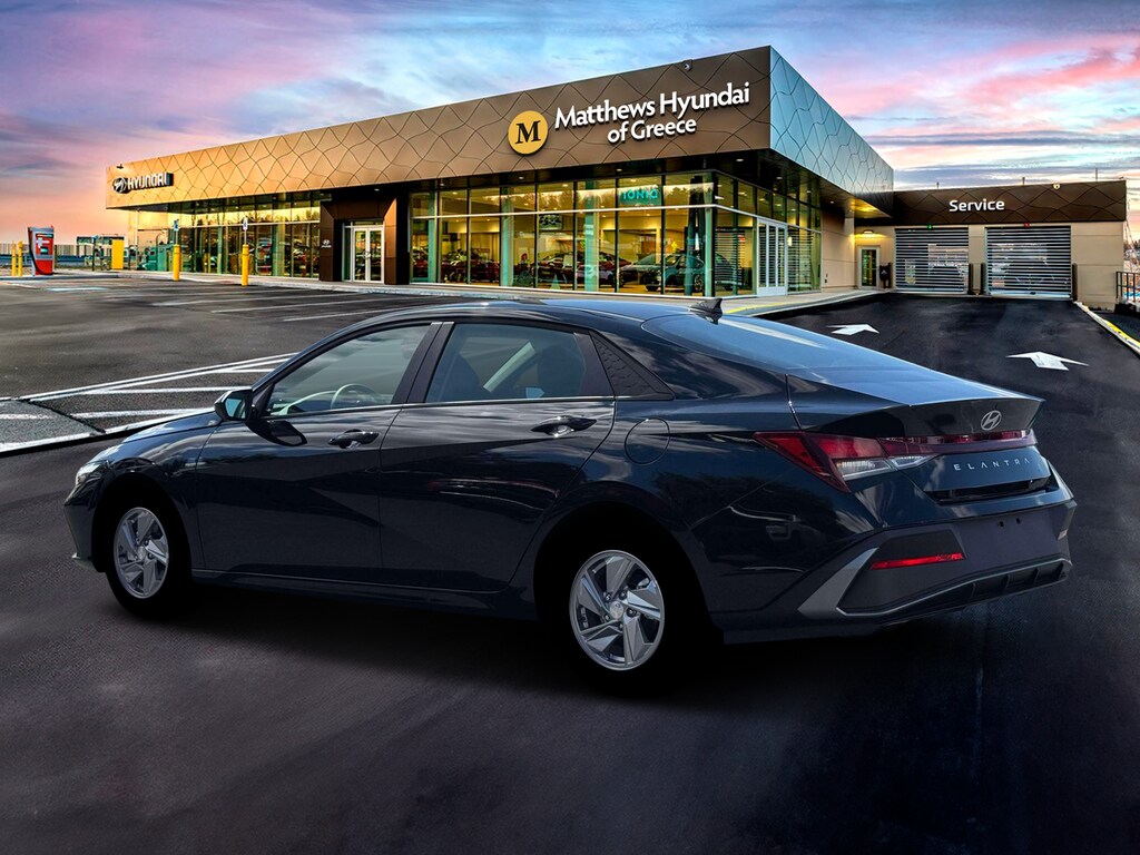 New 2026 Hyundai Elantra SE Sedan