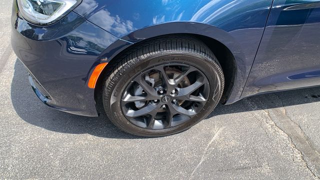 2023 Chrysler Pacifica Limited - Photo 28