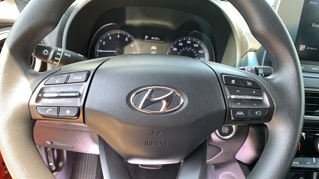 2022 Hyundai Kona SEL - Photo 16