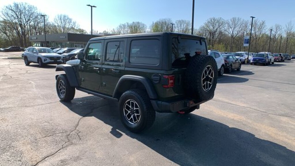 Used 2024 Jeep Wrangler Rubicon SUV