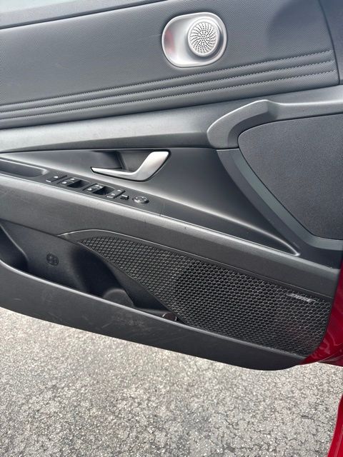 2021 Hyundai Elantra SEL - Photo 9
