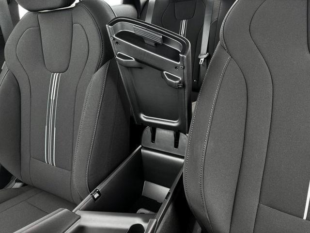 2025 Hyundai Elantra SEL - Photo 18