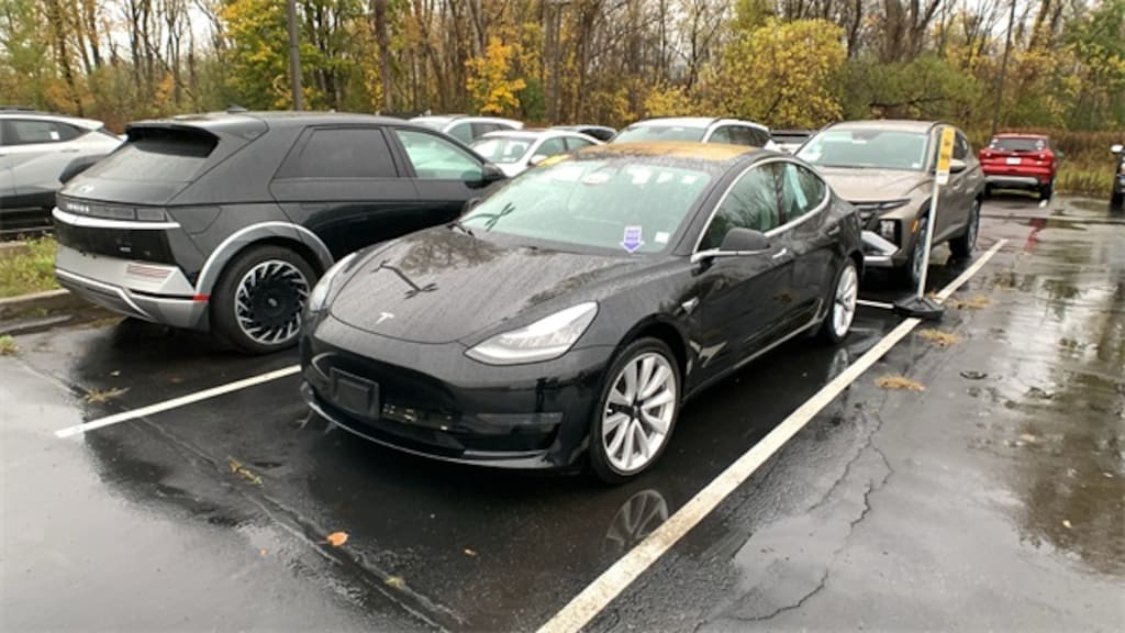 Used 2018 Tesla Model 3 Long Range Sedan