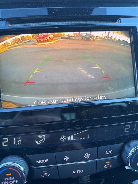 2019 Nissan Rogue Sport SV photo 2