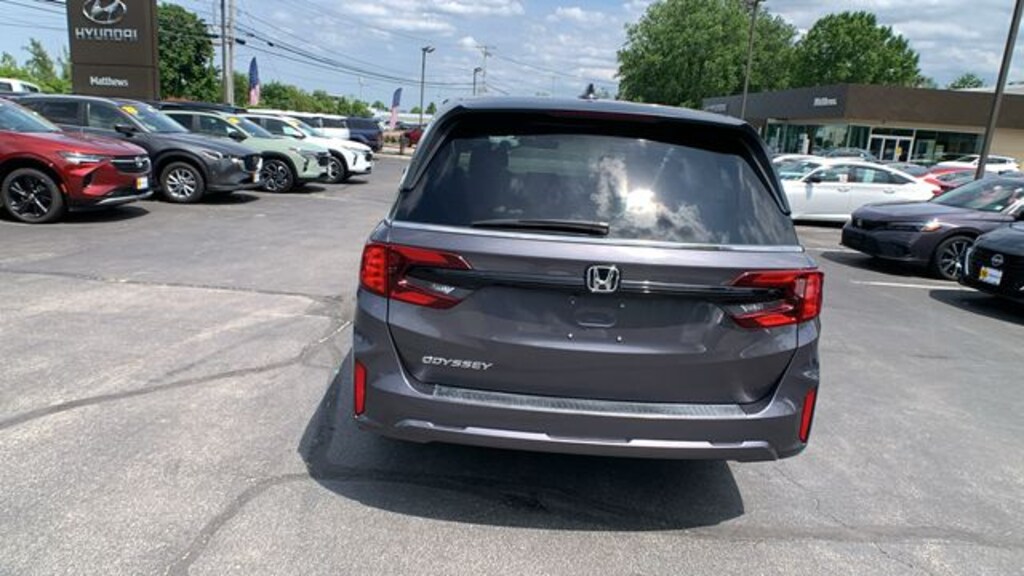 Used 2025 Honda Odyssey EX-L Van