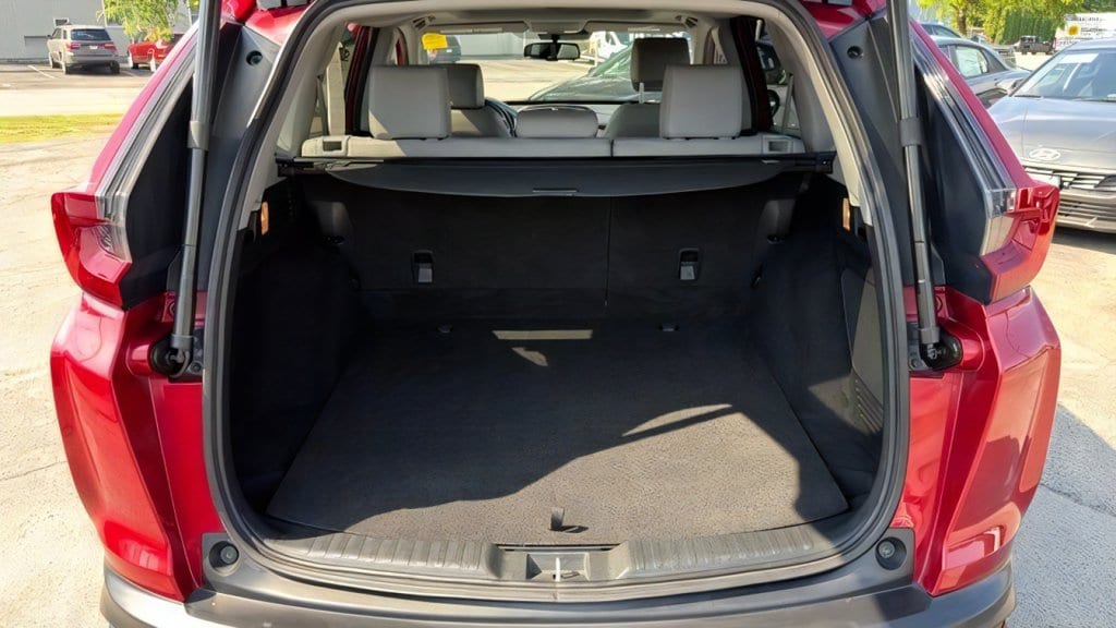 Additional photo of vehicle.