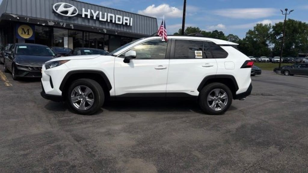 Used 2022 Toyota RAV4 Hybrid LE SUV
