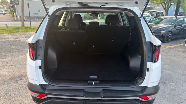 2024 Hyundai Tucson SE - Photo 12