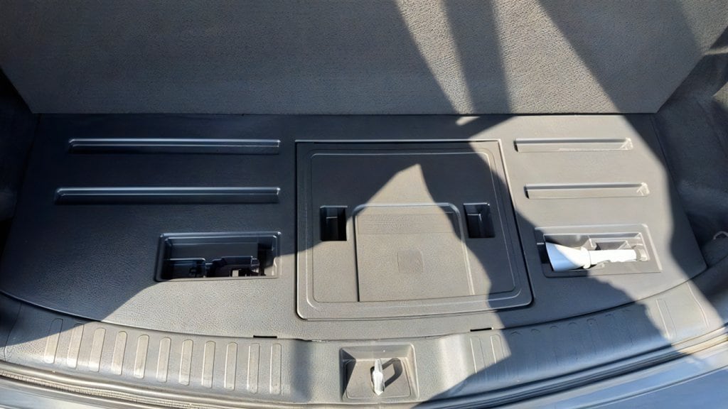 Additional photo of vehicle.