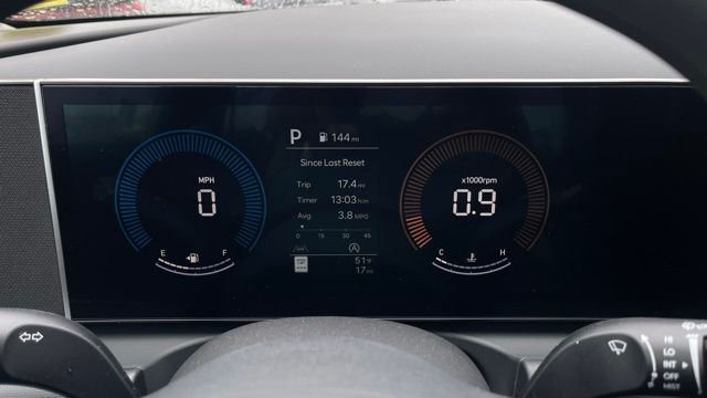2025 Hyundai Tucson SE - Photo 19
