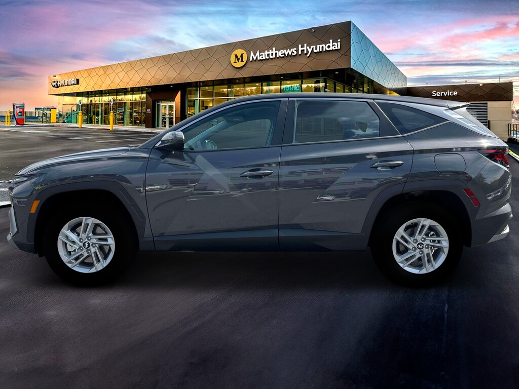 New 2025 Hyundai Tucson SE AWD SUV