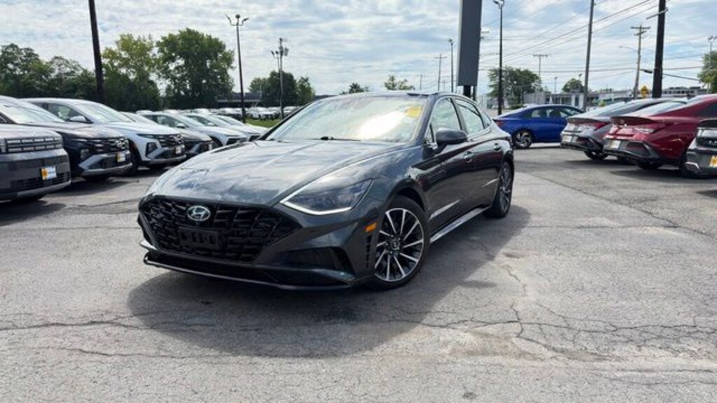 Used 2022 Hyundai Sonata Limited Sedan