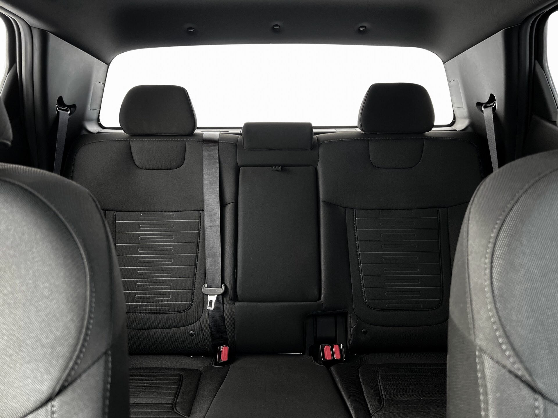 2025 Hyundai Santa Cruz SE - Photo 16