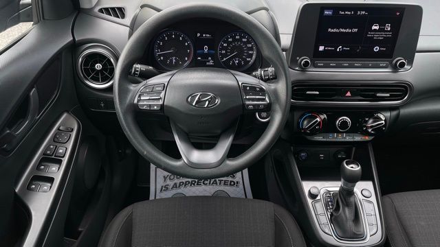 2023 Hyundai Kona SEL - Photo 17