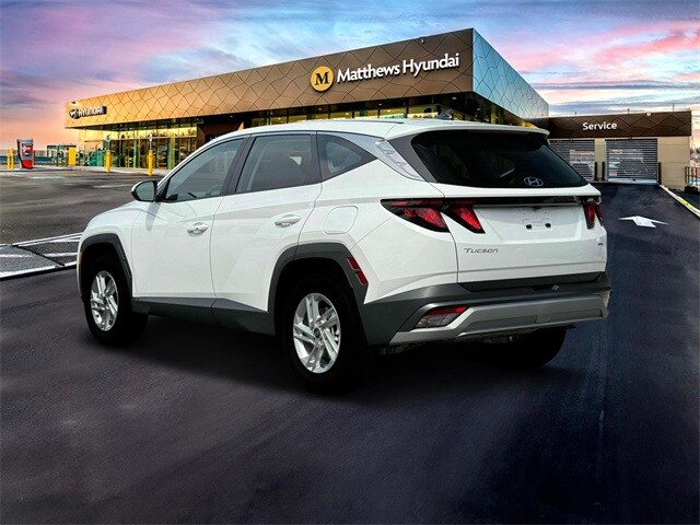 2025 Hyundai Tucson SE - Photo 5