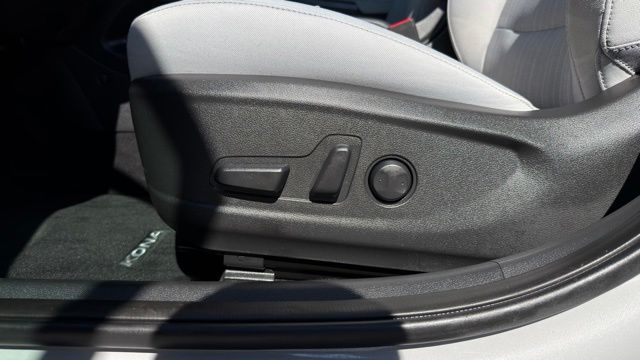 2023 Hyundai Kona SEL - Photo 27