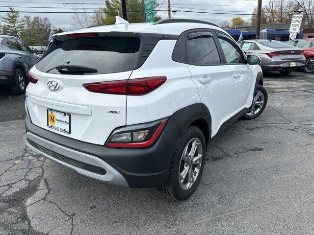 2023 Hyundai Kona SEL photo 3