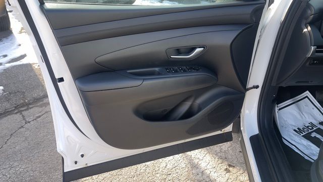 2025 Hyundai Tucson SE - Photo 24
