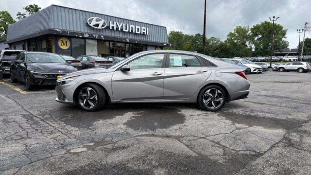 Used 2021 Hyundai Elantra SEL Sedan