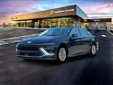 2025 Hyundai Sonata Hybrid SEL Sedan