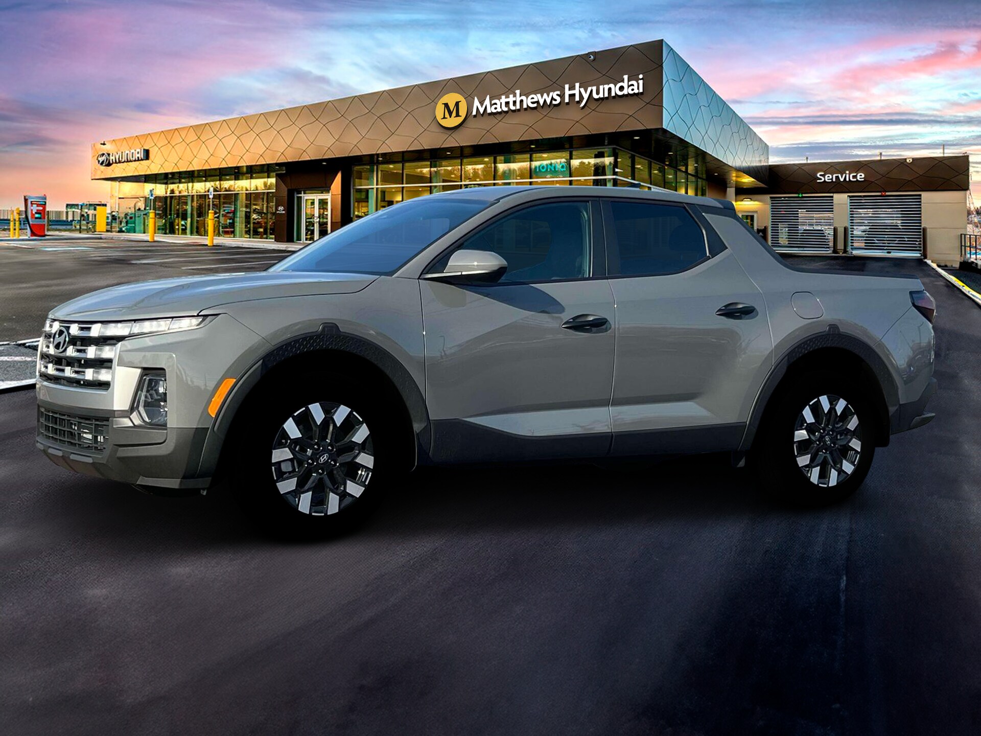 2025 Hyundai Santa Cruz SE photo 2