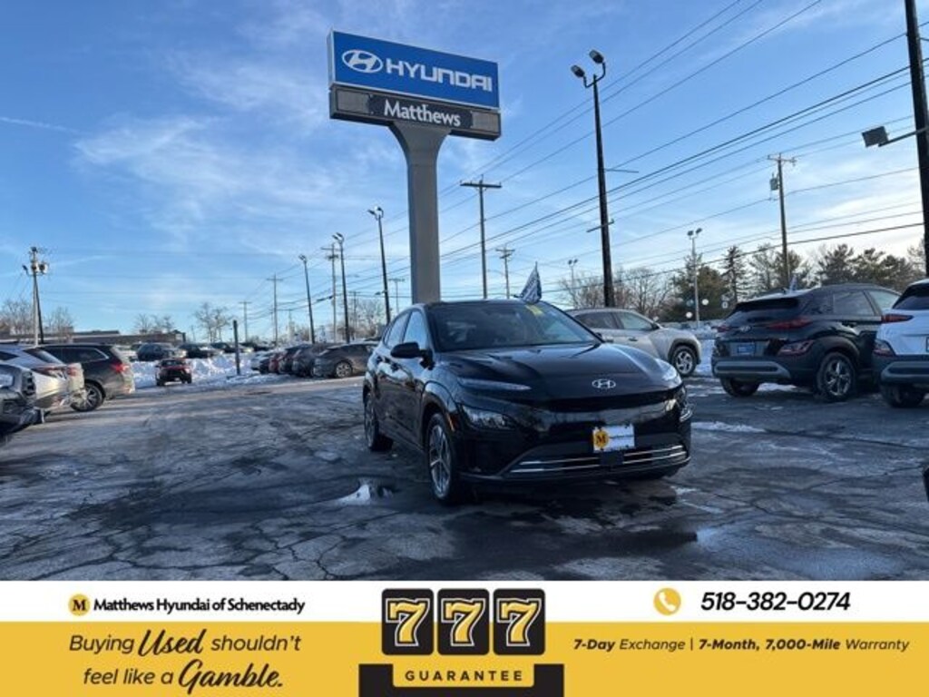 Used 2022 Hyundai Kona Electric Limited SUV