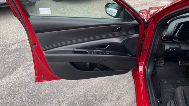 2025 Hyundai Elantra SEL - Photo 22