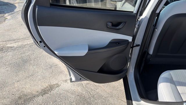 2023 Hyundai Kona SEL - Photo 13