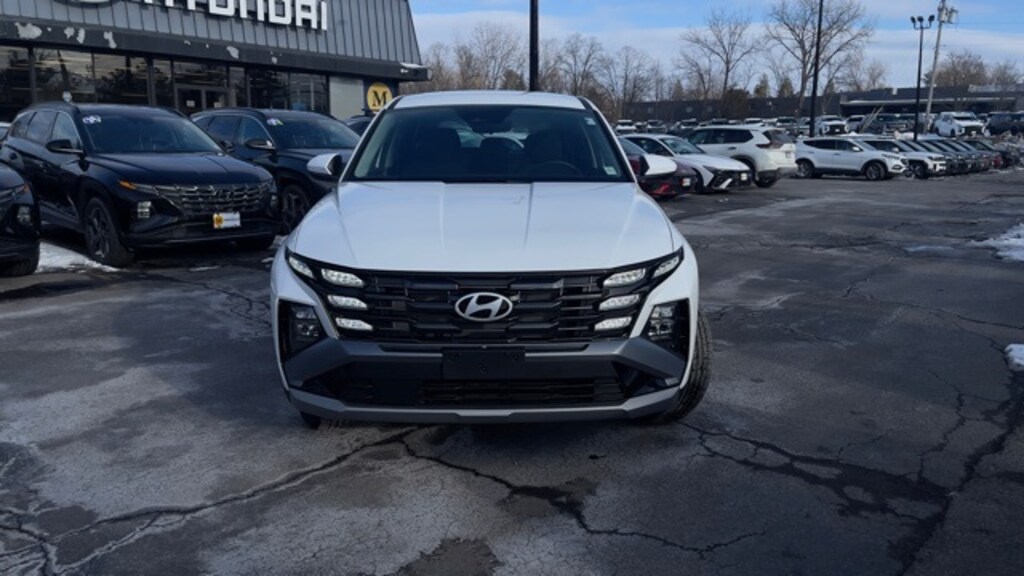 Used 2025 Hyundai Tucson SE AWD SUV