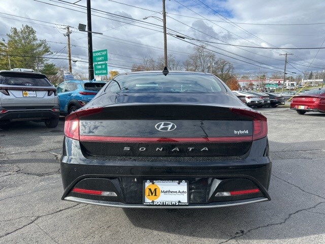 2023 Hyundai Sonata Hybrid Limited photo 2