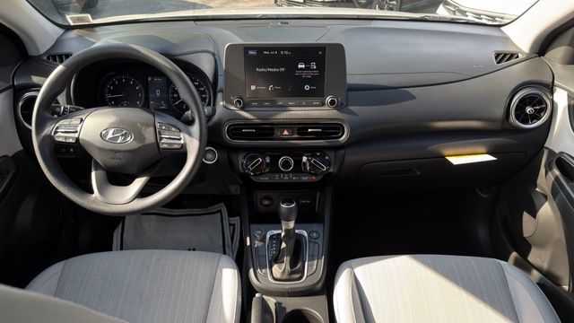 2023 Hyundai Kona SEL - Photo 16