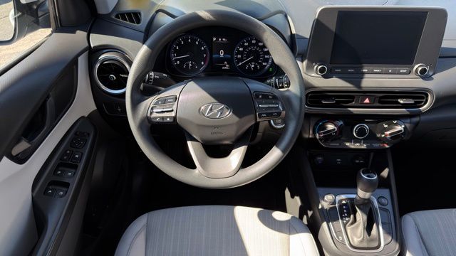 2023 Hyundai Kona SEL - Photo 17