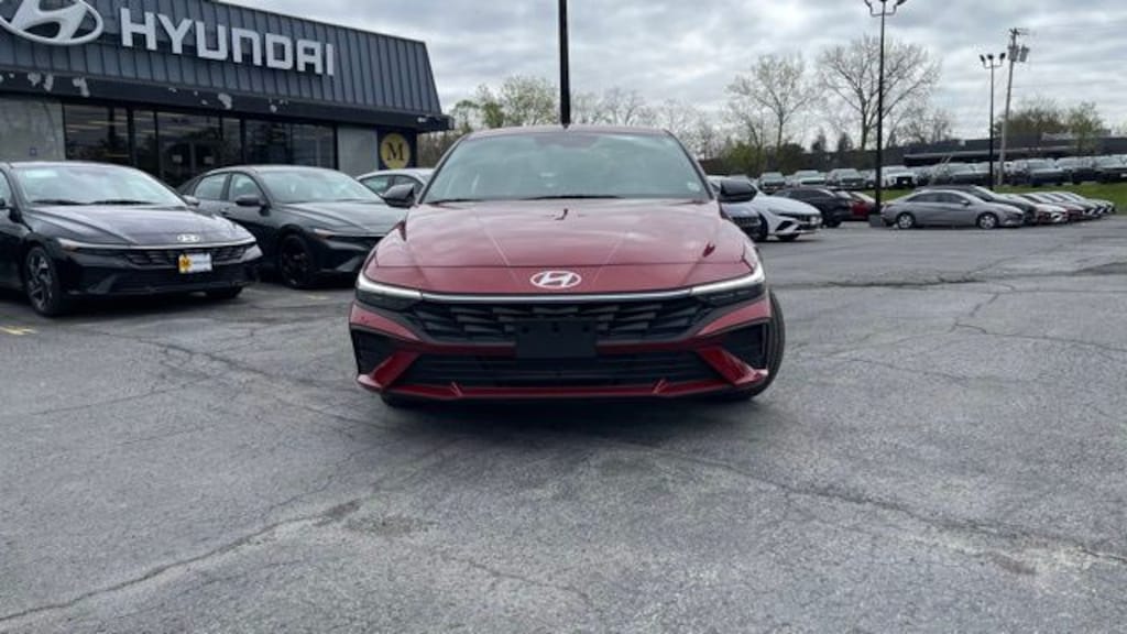 Used 2025 Hyundai Elantra SEL Sport Sedan