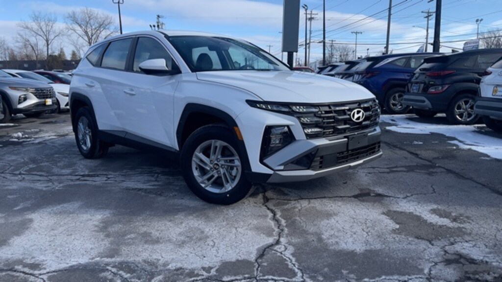 Used 2025 Hyundai Tucson SE AWD SUV