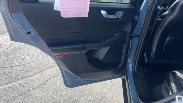 2023 Ford Escape ST-Line - Photo 17