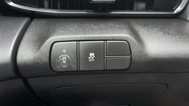 2025 Hyundai Elantra SEL - Photo 24