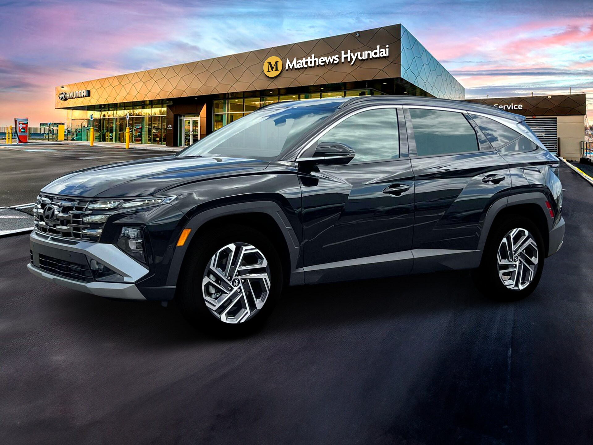 2025 Hyundai Tucson Hybrid Limited photo 2