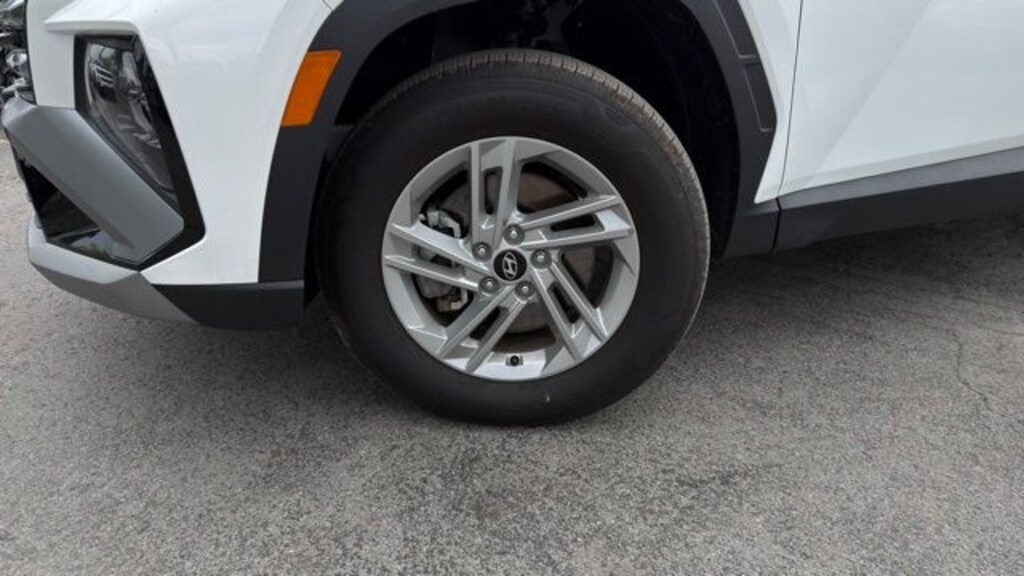 Certified 2025 Hyundai Tucson SE SUV