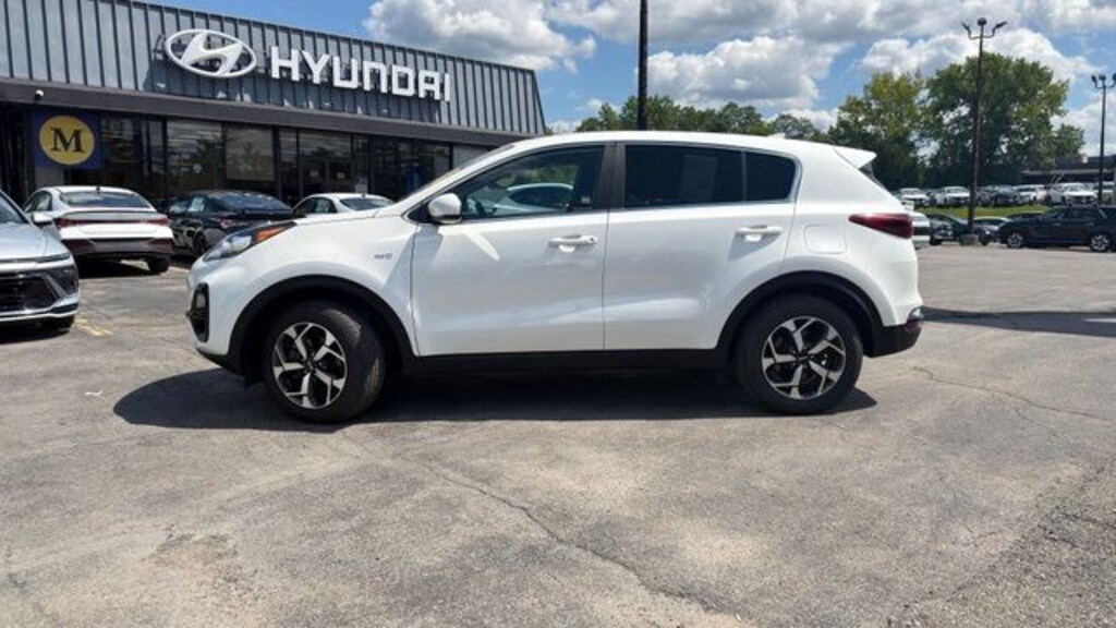 Used 2022 Kia Sportage LX SUV