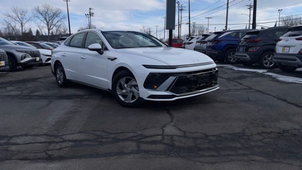 Certified 2025 Hyundai Sonata SE Sedan